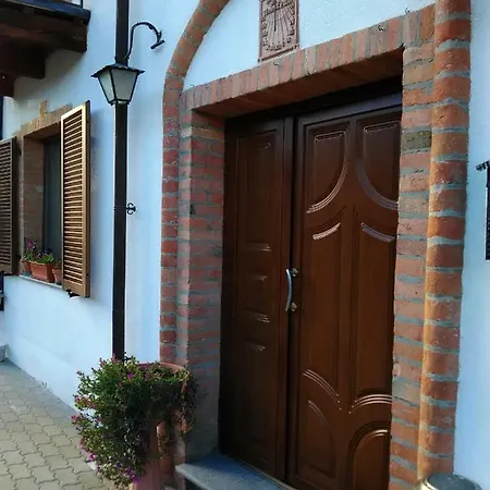 Cascina Rita Gospodarstwo wiejskie Castagnole delle Lanze